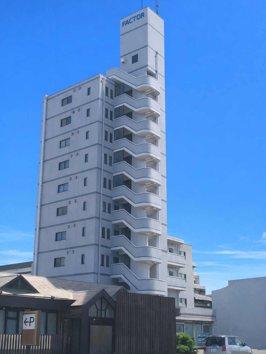 ファクタービル外観